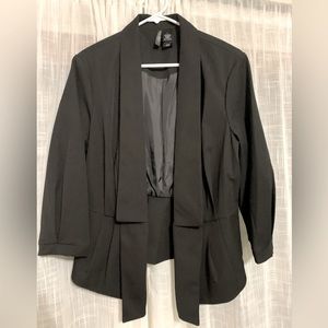 Bisou Bisou Maternity Blazer
